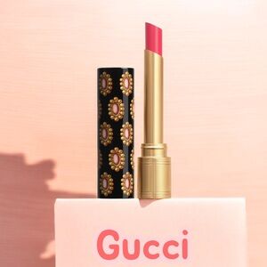 Gucci Rouge de Beauté Brillant Glow & Care Lipstick 412 Princess Narah Rose